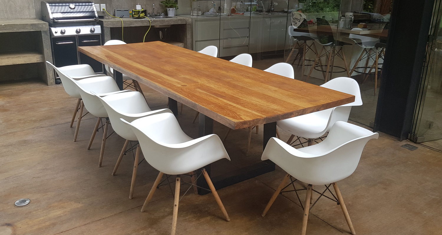 What Dining Table Set Works Best for Small Dining Rooms?